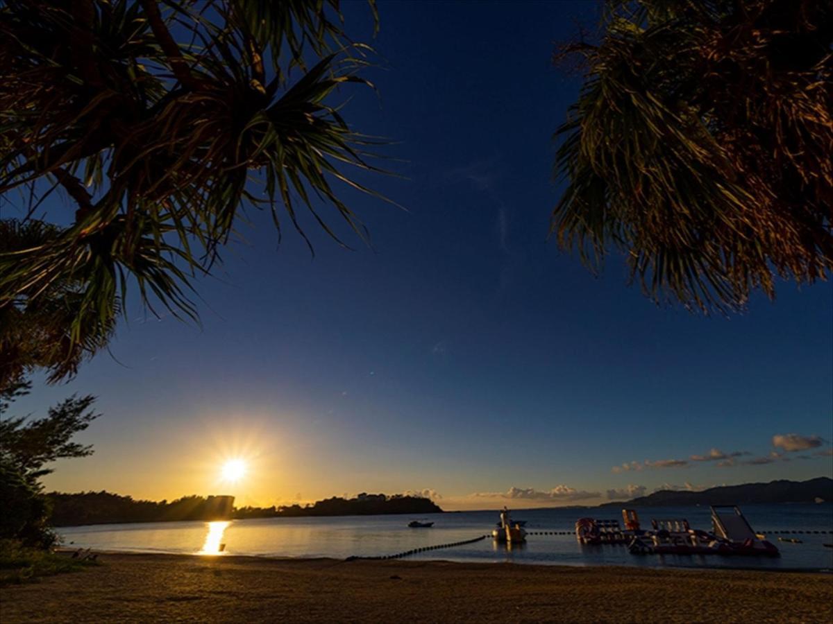 Kanehide Kise Beach Palace Nago Kültér fotó